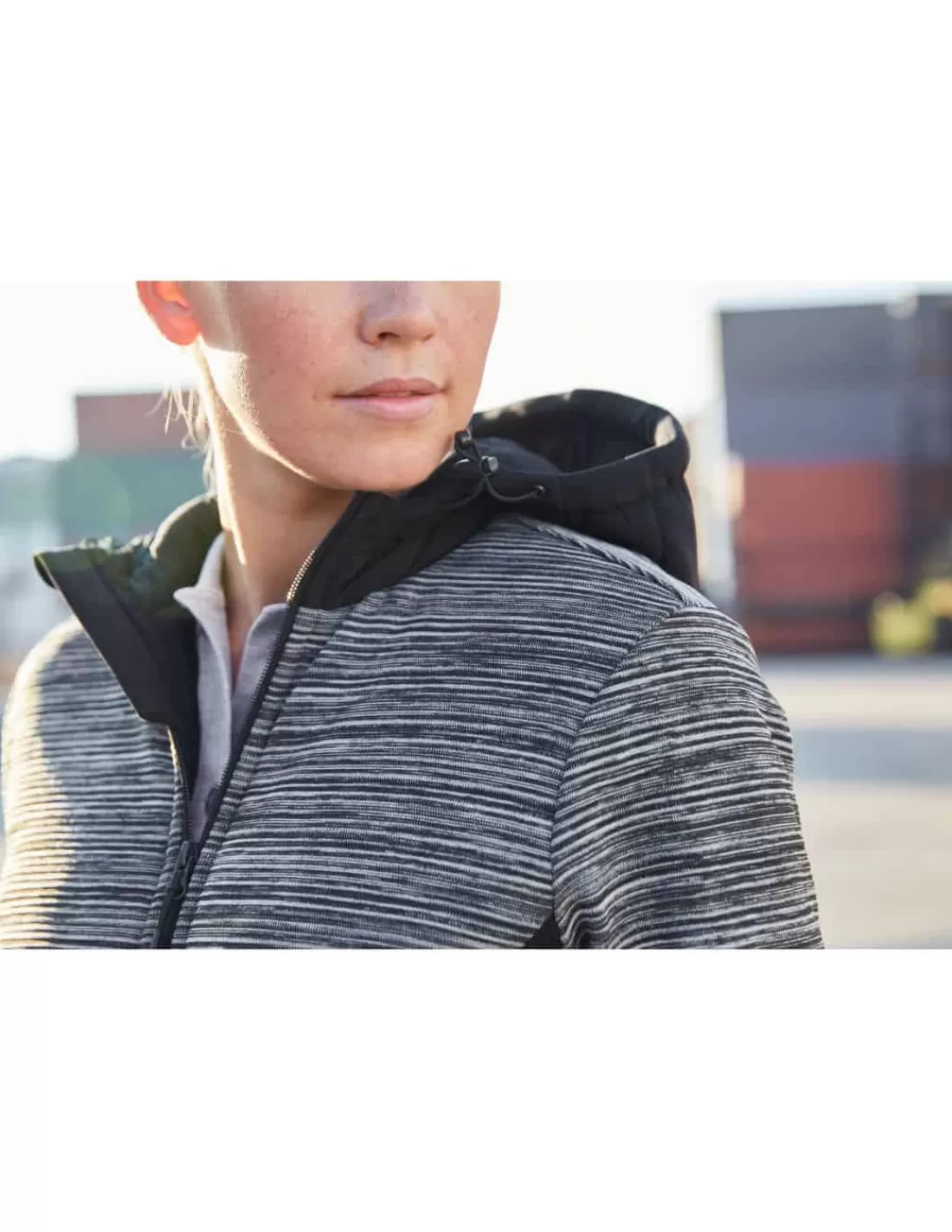 Hot Veste Hybride à Capuche Femme Duvet Synthétique Dupont Sorona James & Nicholson Femme Polaires, Vestes Et Pulls Polaire Femme
